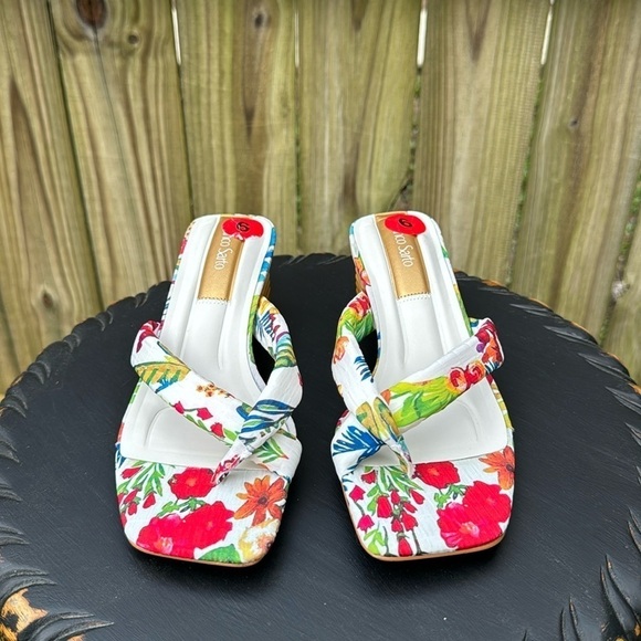 FRANCO SARTO Carmella Slide Sandal, size 6 - Picture 3 of 9